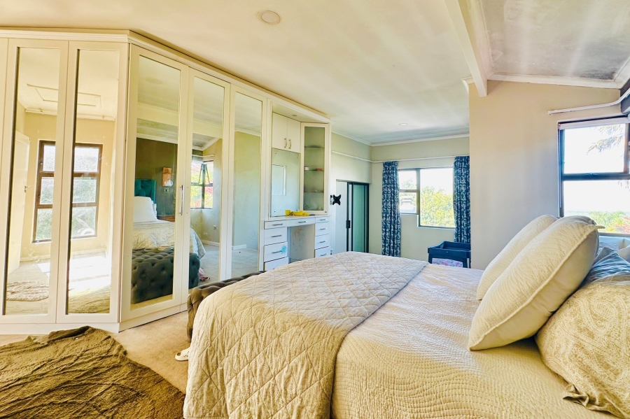 4 Bedroom Property for Sale in Providentia Eastern Cape
